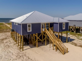 Blue Oasis - Private backyard beach - pool, hammocks, kayaks, even crab traps so you can catch dinner! home